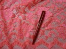 Rugalmas csipke; neon rózsaszín; 150 cm széles; 2.500.- Ft méterenként (3).JPG