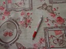 Kerti bútor vászon; rózsás,lepkés; 140 cm széles; 1.690.- Ft méterenként.JPG